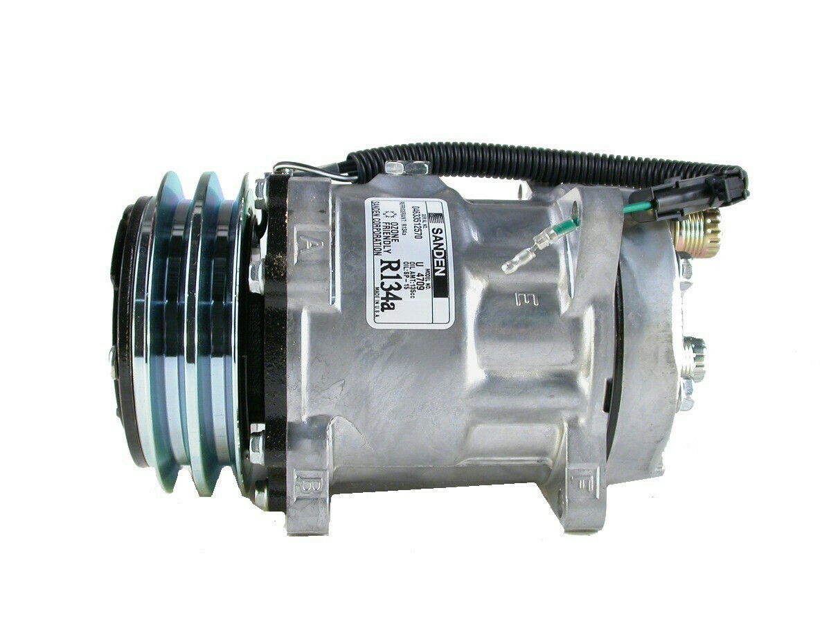 SD7H15 125mm 2 Groove 12 Volt Ear Mount HOR Compressor